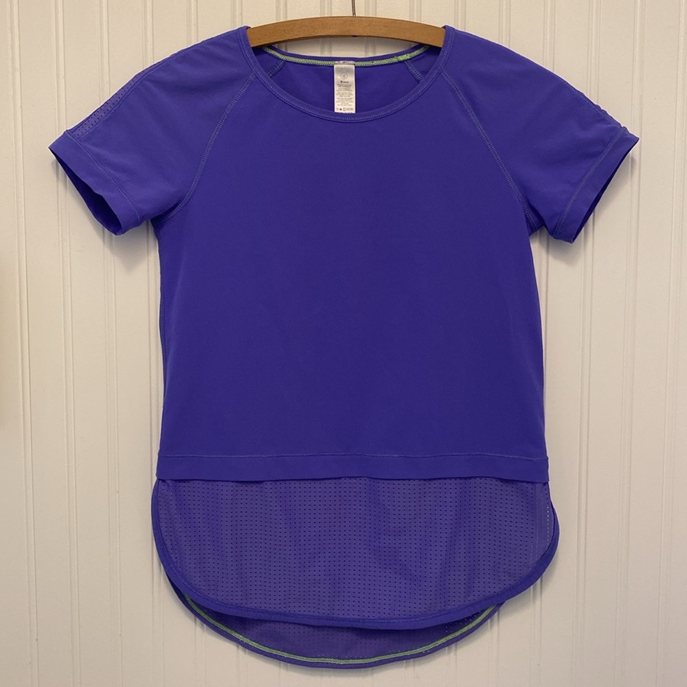 Ivivva by Lululemon Run Day Fun Day short sleeve tee, girls size 12, purple